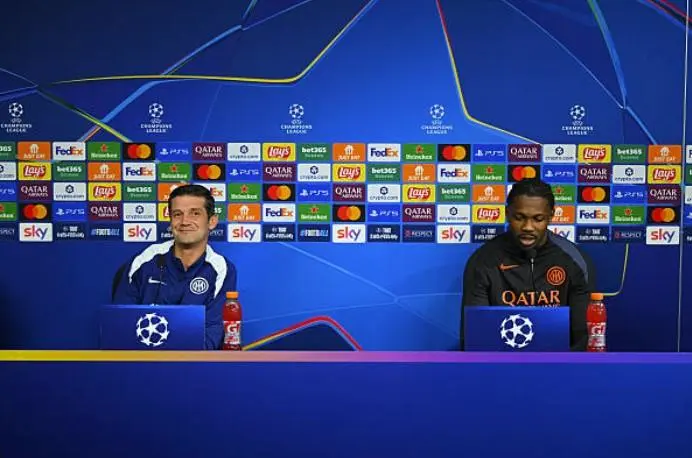 华体会app登入 APP使用界面